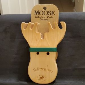 Moose Salad & Pasta Servers